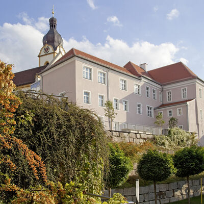 Bild vergrößern: Gebude der Volkshochschule Schwandorf.
