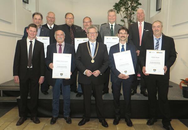 Mehrere Personen wurden, von der Stadt Schwandorf, für ihre Verdienste im Sport geehrt.