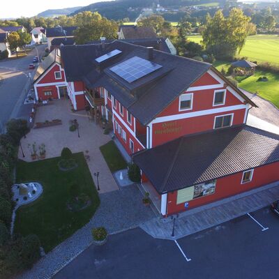 Bild vergrößern: Luftbild - Hotel Grabinger