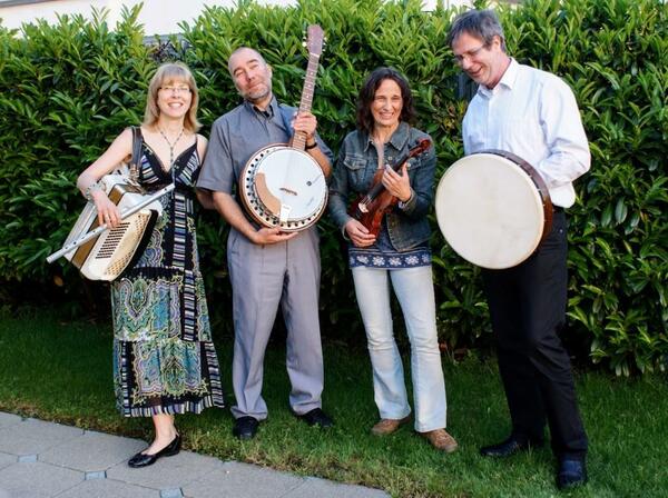 Bild vergrößern: Konzert im Felsenkeller: Loch Talamh