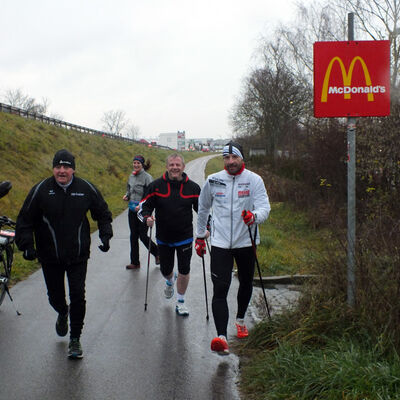 Bild vergrößern: Nordic Walking Bild 2