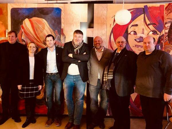 Von links nach rechts:
Landesgeschäftsführer Christian Bitter (München), Vanessa Korn (Neuburg a.d.Donau), Roland Kittel (Schwandorf), Klaus Stieringer (Bamberg), Wolfgang Weier (Würzburg), Jürgen Pieperhoff (Traunstein), Thomas Most (Kitzingen).