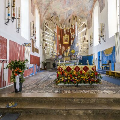 Ansicht Altarraum Kirche Kreuzberg