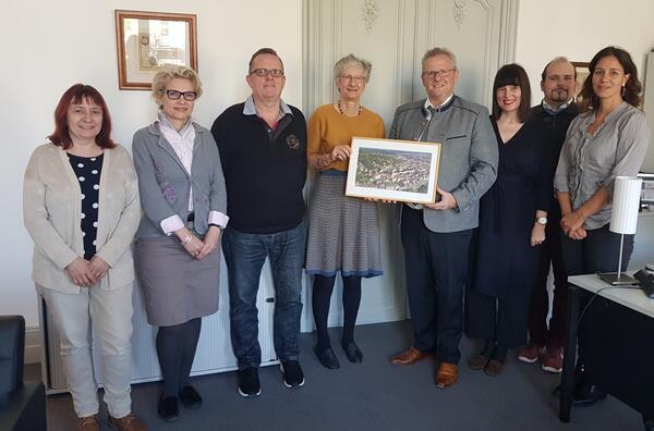 Bild vergrößern: Schwandorfer Delegation im Generalkonsulat Bordeaux Maerz 2019
