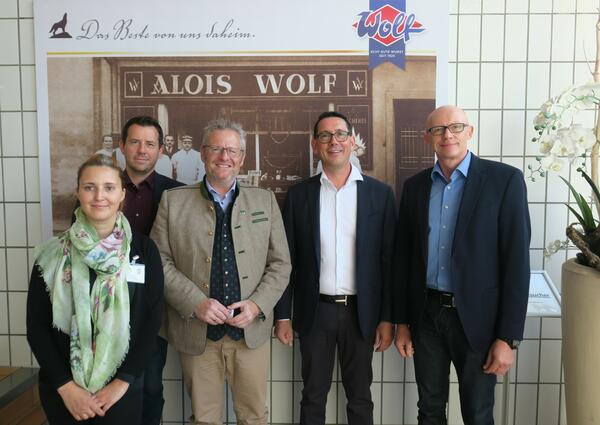 Bild vergrößern: Besuch bei Firma Wolf_Pressefoto 2019