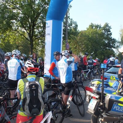 Bild vergrößern: BR Radltour 2019_Abfahrt_k_10