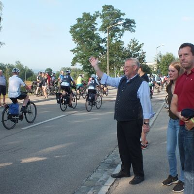 Bild vergrößern: BR Radltour 2019_Abfahrt_k_14