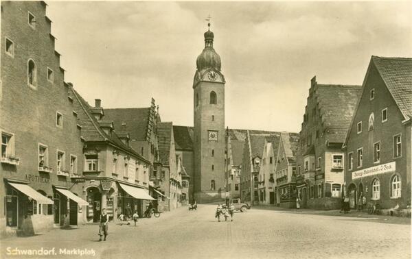 Bild vergrößern: Altes historisches Bild vom Marktplatz Schwandorf