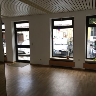 Bild vergrößern: Innenansicht mit Blick zur Brauhausstraße
