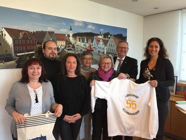 Bild vergrößern: Offizielle Delegation aus Libourne 2019