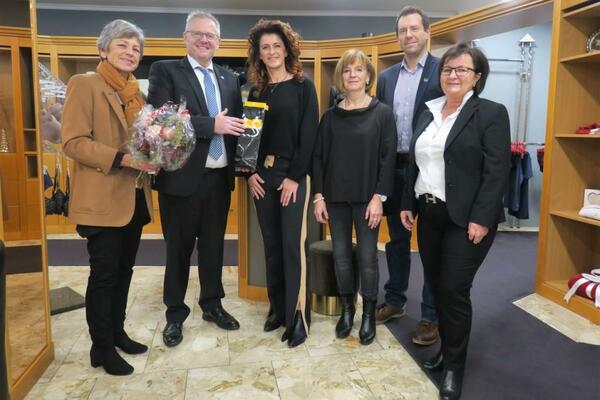 Bild vergrößern: 10 Jahre_Presse_Adam & Eva