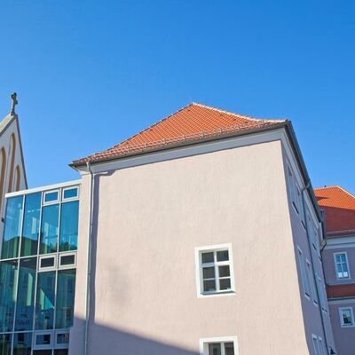 Bild vergrößern: vhs Treppenhaus