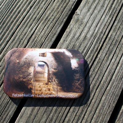 Bild vergrößern: Bayerns größtes Felsenkeller-Labyrinth im kleinen Format! Ein kleines Präsent!
Magnet (1 €)
