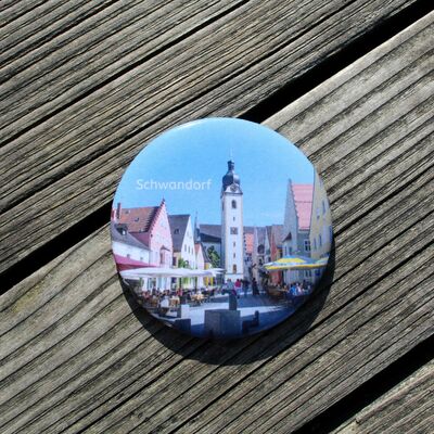 Bild vergrößern: Ein rundes Souvenir aus Schwandorf, Magnet rund (1 €)