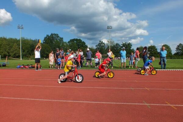 Bild vergrößern: Bambini Sportfest