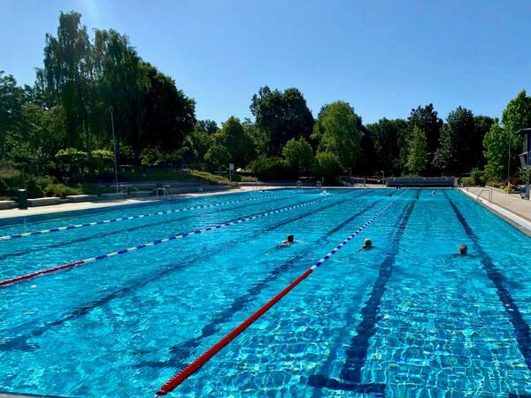 Im Schwimmerbecken kann jeder Besucher seinen persnlichen Rekord aufstellen.