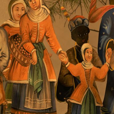Bild vergrößern: Zu sehen sind aus Papier aufgestellte Figuren. Im Vordergrund eine Frau mit einem Korb mit Früchten am Arm hängen. Mit einer Hand hält Sie die Hand eines Kindes. Beide tragen schöne Gewänder.