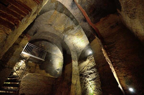 Der "Dom" im Hubmann-System befindet sich Felsenkeller in Schwandorf.