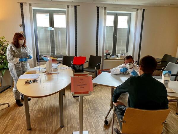 Bild vergrößern: Blick ins "Testzimmer" im Rathaus.