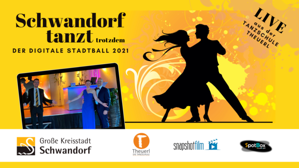 Werbebanner f&uuml;r den digitalen Stadtball 2021.
Ein Tanzpaar als Grafik und die Moderatoren Johannes Lohrer und die Familie Theuerl vor der B&uuml;hne mit einladenden Gesten.
