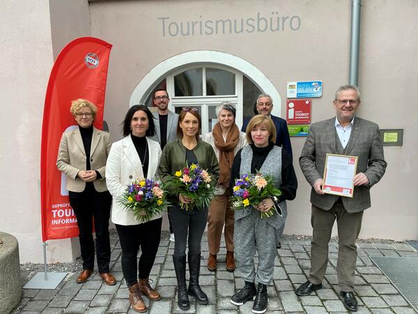 Bild vergrößern: Tourismusbüro Schwandorf ausgezeichnet