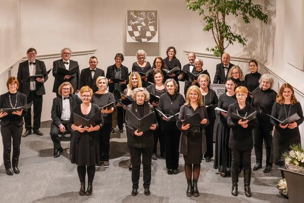 Bild vergrößern: Gruppenbild des Oratorienchors Schwandorf