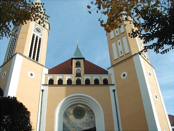 Kreuzbergkirche Portal 