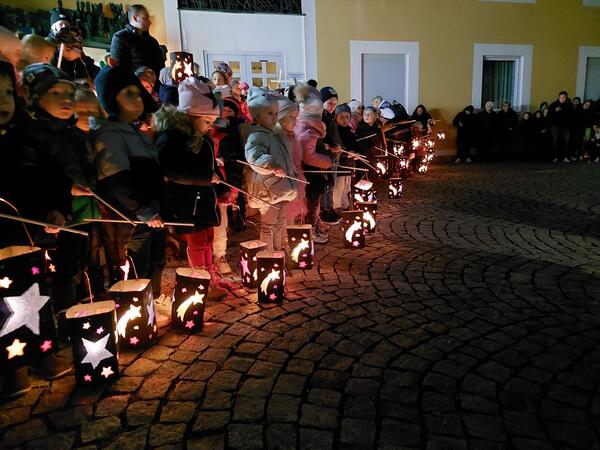 Staedtischer Kindergarten Martinsfeier 2022