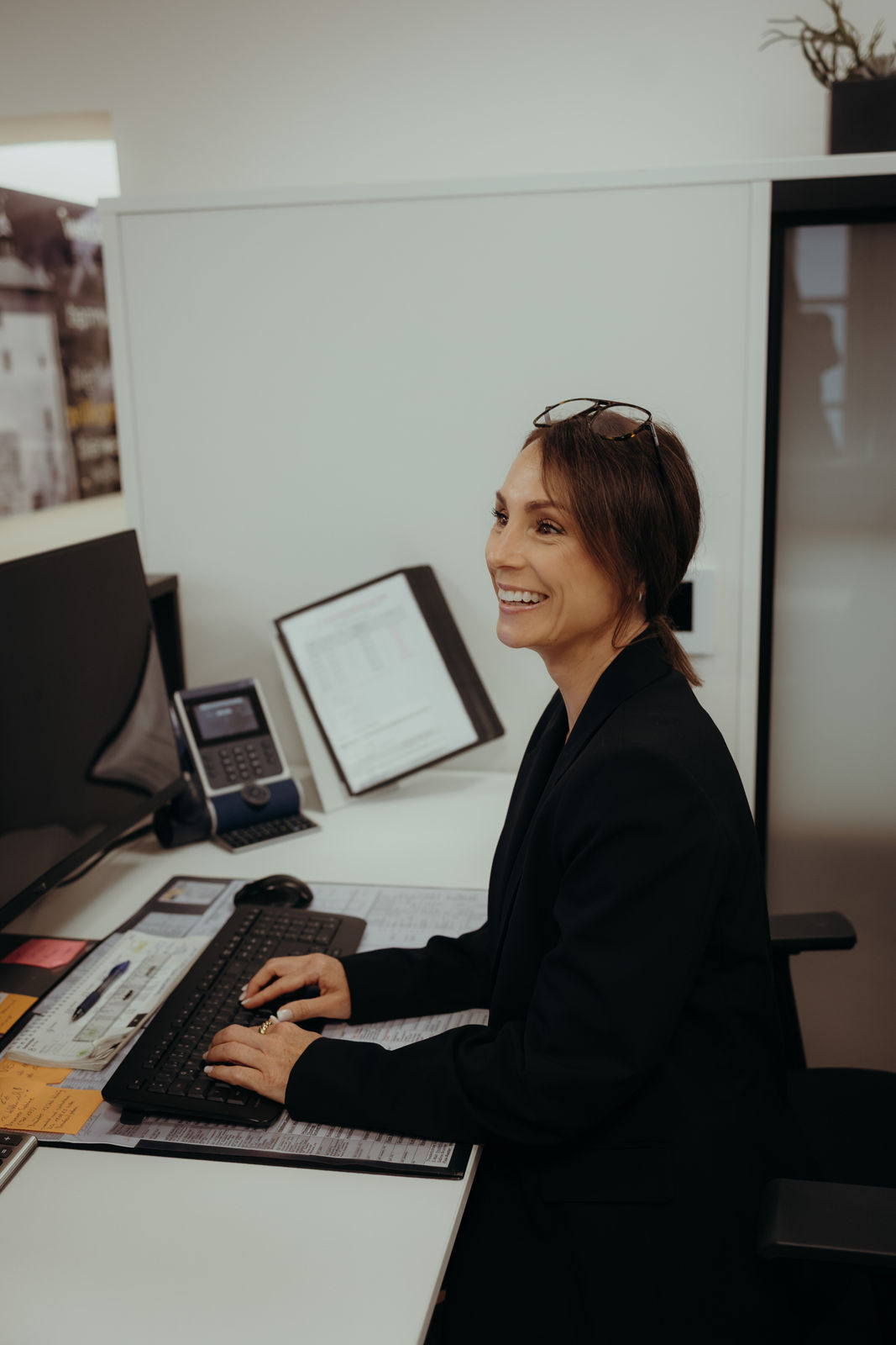 Bild vergrößern: Portrait von Frau Martina Süß, Mitarbeiterin im Tourismusbüro