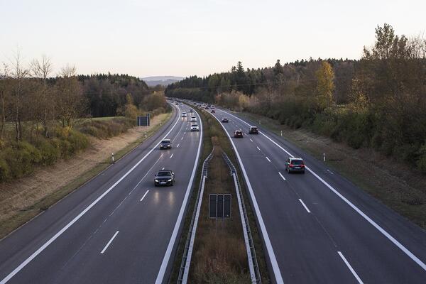 Bild vergrößern: Autobahn