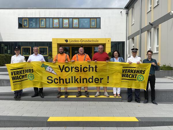 Bild vergrößern: Vorsicht Schulkinder_Stadt Schwandorf