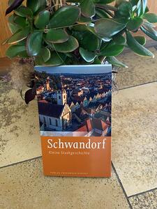 Bild vergrößern: Vom wittelsbachischen Pflegeamt zur "Eisenbahnerstadt", geschrieben von Alfred Wolfsteiner, ehem. Leiter der Stadtbibliothek Schwandorf; 16,95 €.