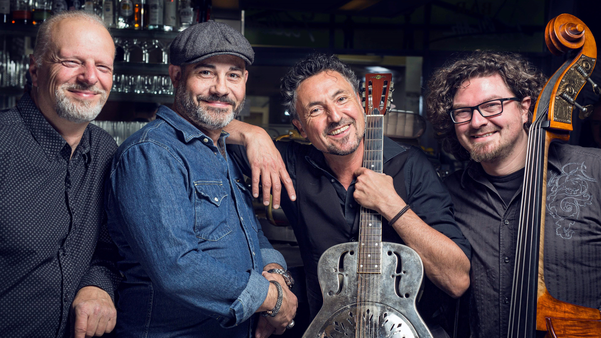 Der Musiker Richie Necker (mittig) mit seinen Bandkollegen Erich Parzefall, Chris Colter und Jochen Beckert.