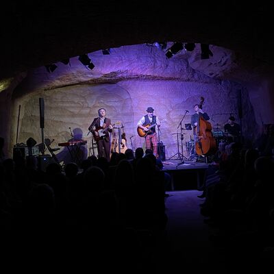 Die Band Richie Necker and Friends bei ihrem Konzert im Kulturkeller Schwandorf.