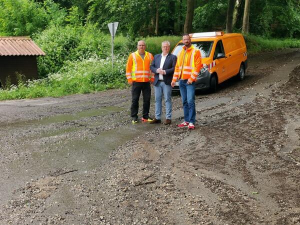 Bild vergrößern: Kontrollfahrt Hochwasser