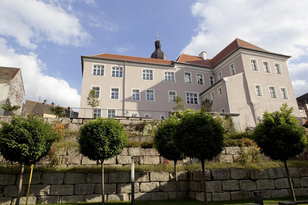 Bild vergrößern: Pfleghofgebude