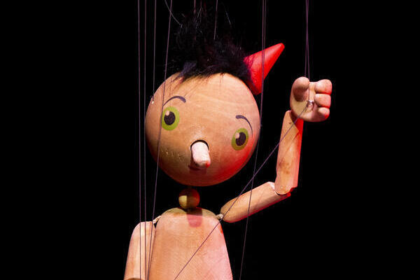 Bild vergr&ouml;&szlig;ern: Marionette