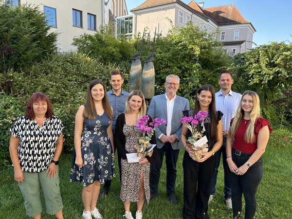 Absolventinnen 2024 Stadt Schwandorf