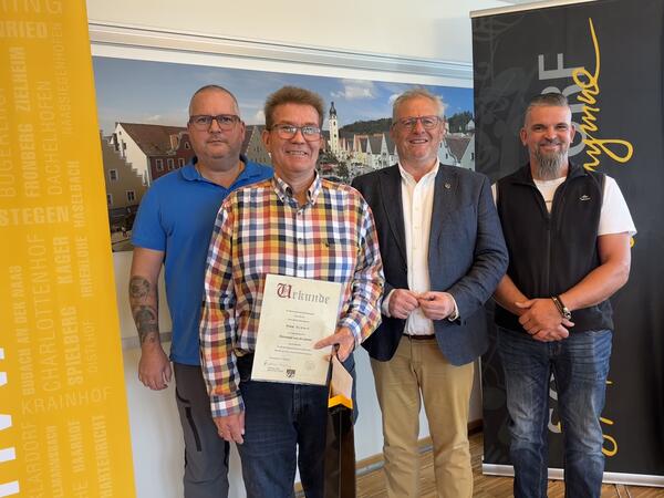 Bild vergrößern: Dienstjubilum Franz Scharf