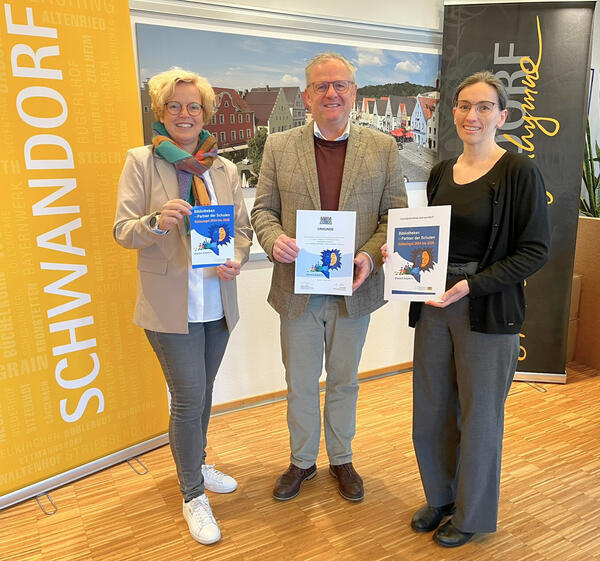 Bild vergrößern: Gtesiegel Stadtbibliothek Schwandorf