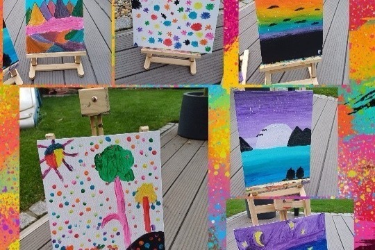Eine Collage aus verschiedenen selbst gemalten Bildern.
Alle sehr farbenfroh.