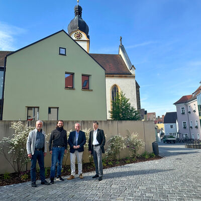 Bild vergrößern: Neugestaltete Kirchengasse_Foto_Lara Schmaus (1)