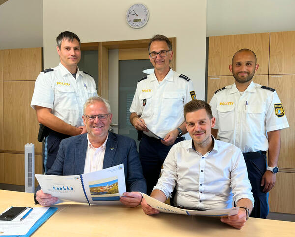 Bild vergrößern: Sicherheitsgesprch_Foto_Andreas Hofmeister