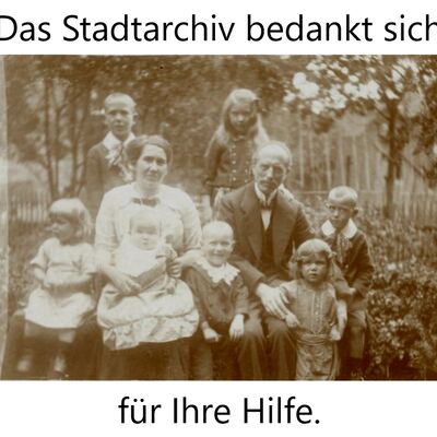 Bild vergrößern: Wer kennt diese Personen 24