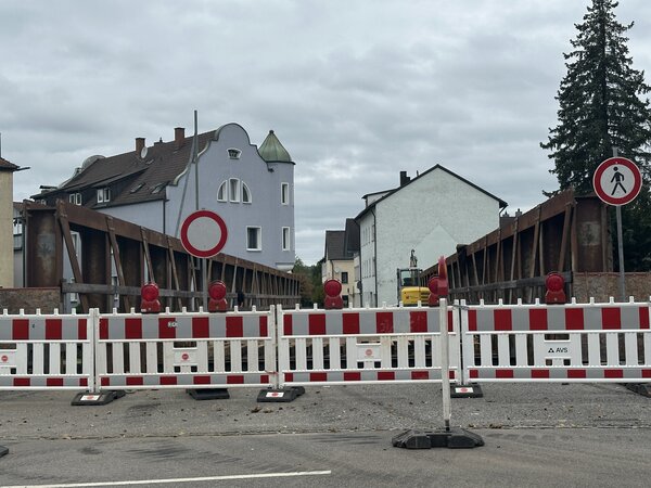 Bild vergrößern: 09-2025_Sperrung Fronberger Strae