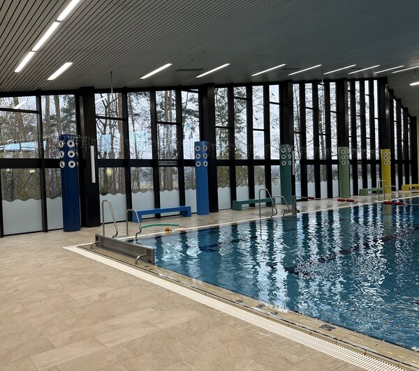 Bild vergrößern: Hallenbad Dachelhofen