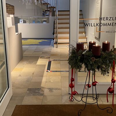 Museum_Eingang_Advent-25_&copy;Keil, Eva