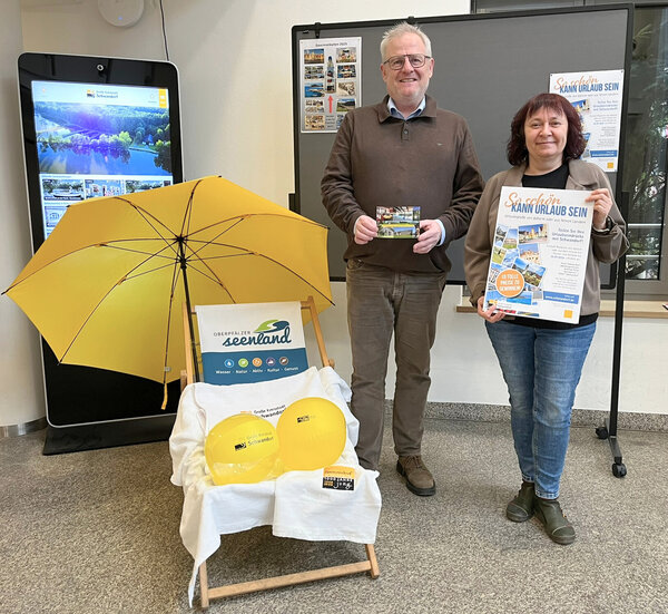 Bild vergr&ouml;&szlig;ern: Start Postkartenaktion_Foto_Andreas Hofmeister