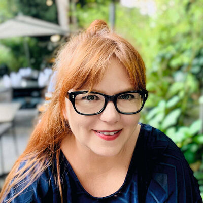 Portraitbild von Frau Sanders Anne