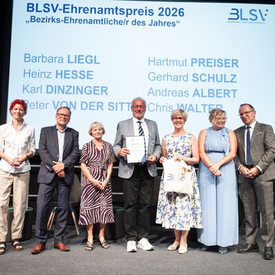 Bild vergr&ouml;&szlig;ern: Nr. 2_Ehrenamtspreis Peter von der Sitt